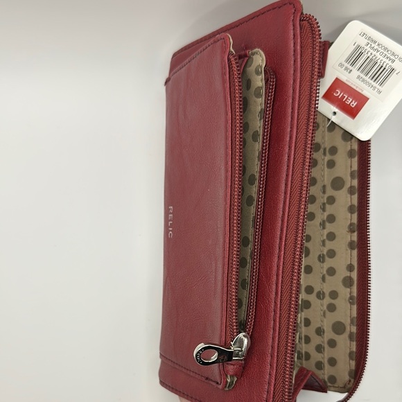 Relic Women's Red Wristlet Wallet - Picture 5 of 6